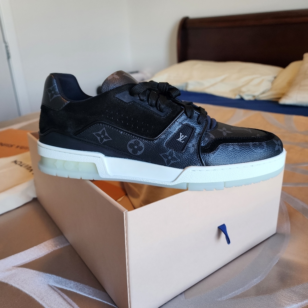 Men's Designer Sneakers - Louis Vuitton